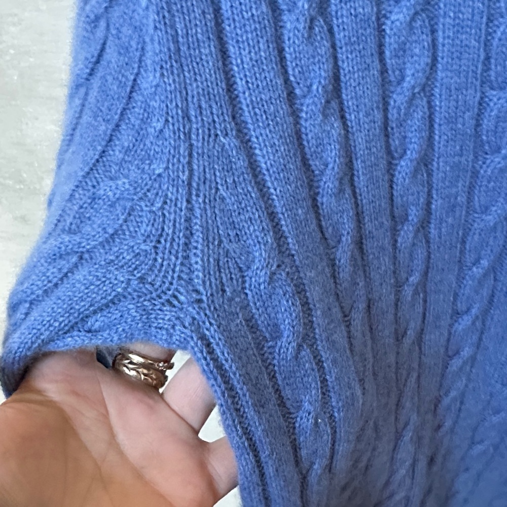 Vintage Pink 🍍 V-Neck Cable Cashmere Sweater - Blue sz large - Picture 4 of 6